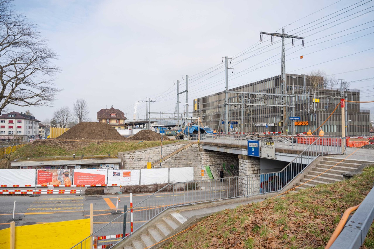 Überblick der Baustelle am Bahnhof Ostermundigen.