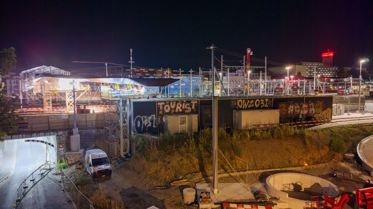 Links ist die alte Unterführung  Steigerhubel zu sehen. Diese wird durch die neue Passerelle ersetzt.
