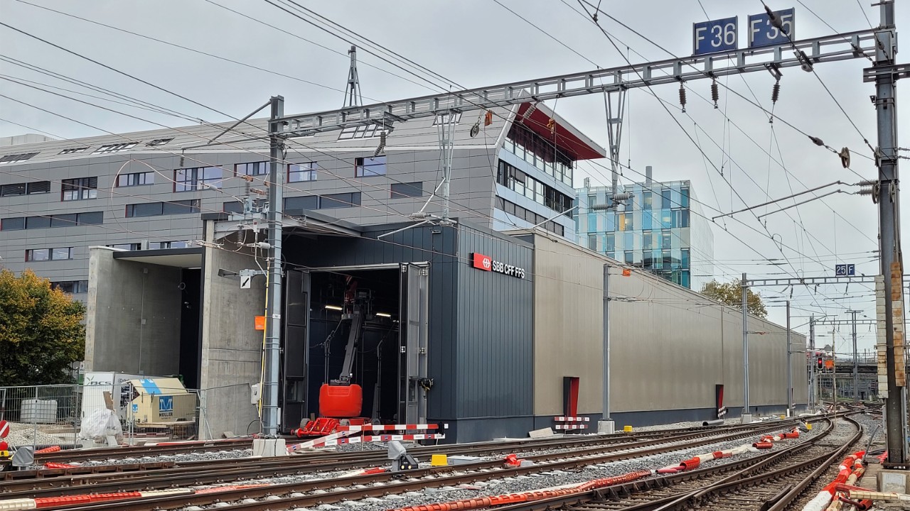 Neuer Waschtunnel Bahnhof Genf.