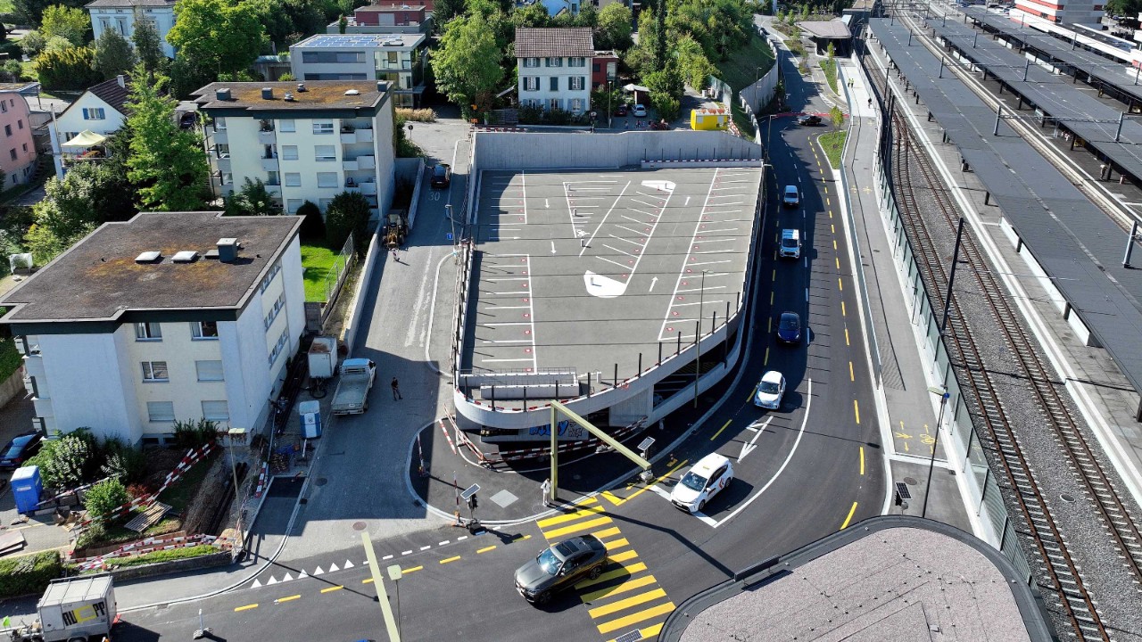 Das Foto von Ende August 2025 zeigt die Bauarbeiten für das das P+Rail-Parkhaus Tiergartenstrasse.
