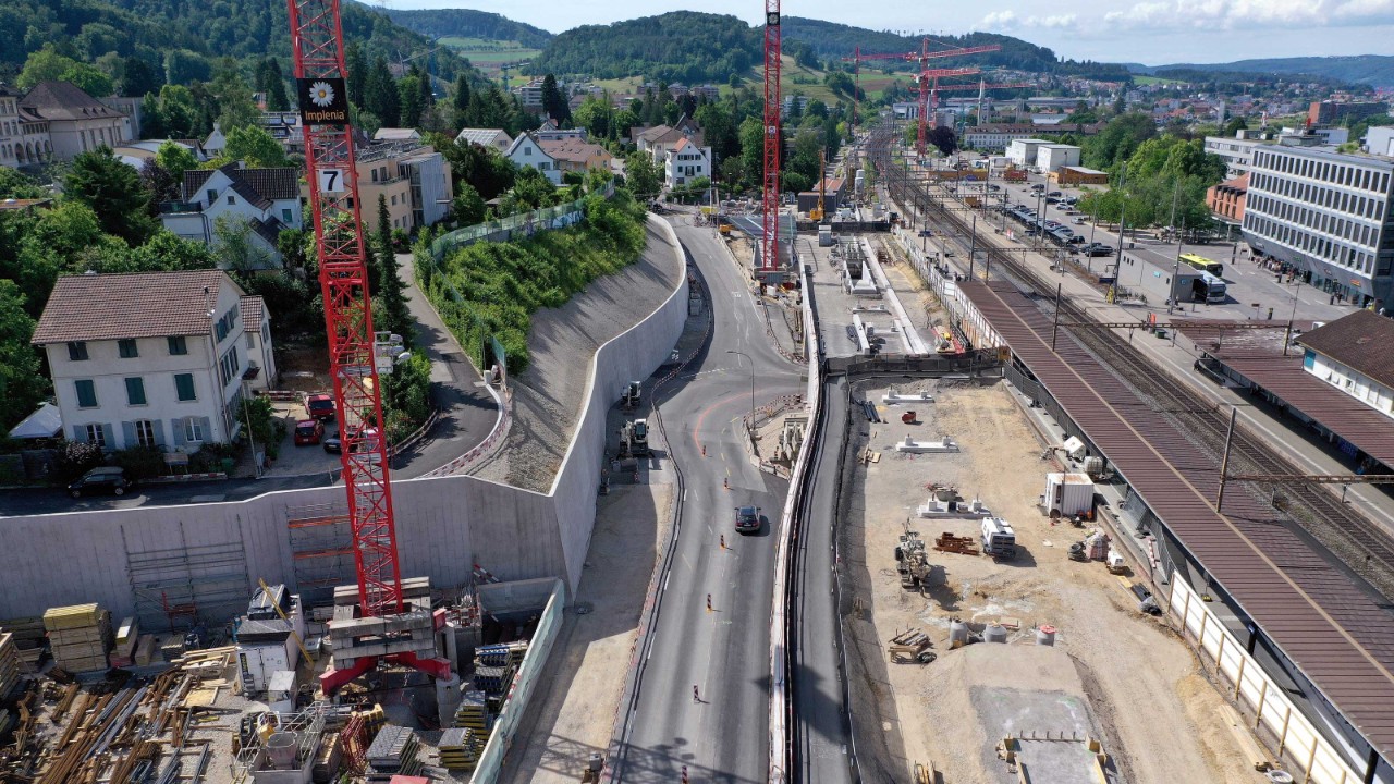 Das Foto vom Juni 2021 zeigt die Oristalstrasse und den Stand der dortigen Arbeiten.