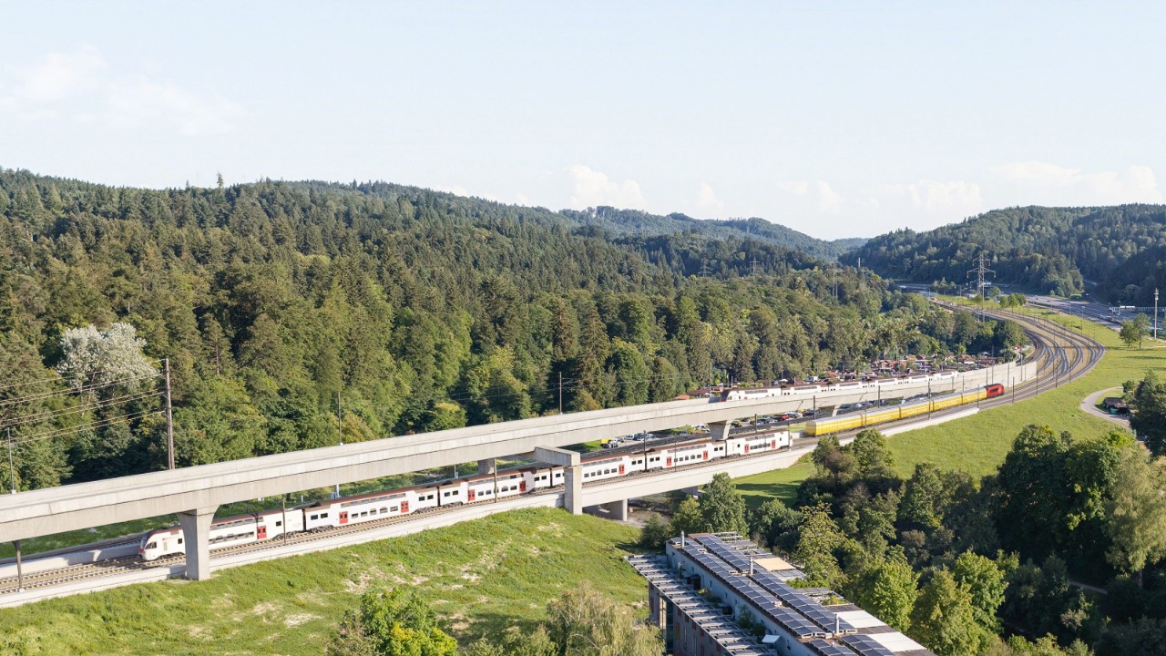 Auf dem Bild ist die Bahnbrücke Neumühle und die Tössbrücke visualisiert.